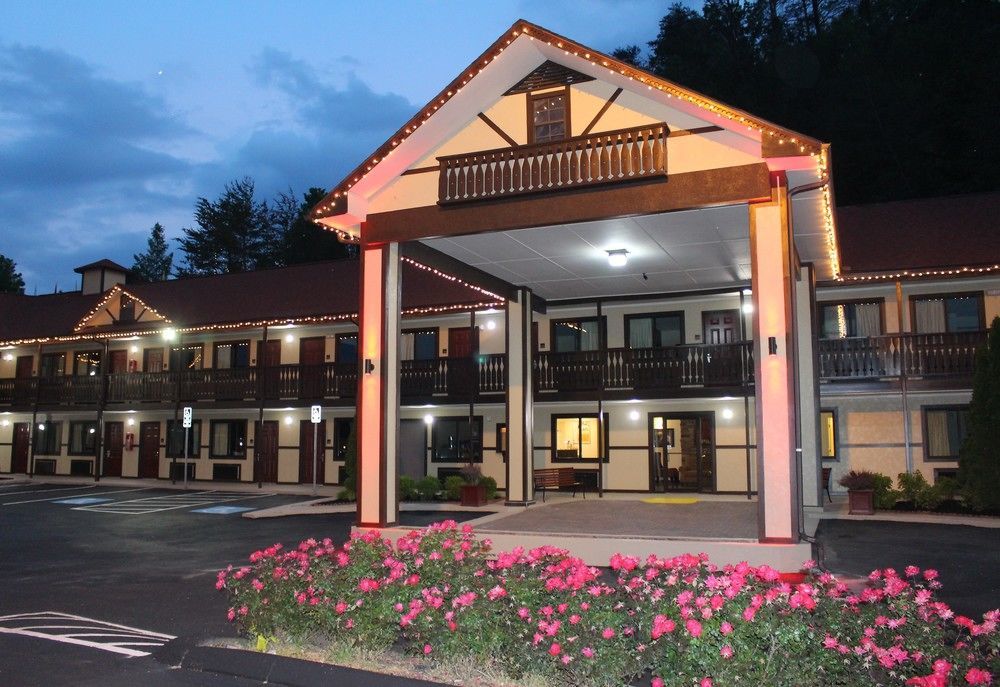 Red Roof Inn Helen Esterno foto